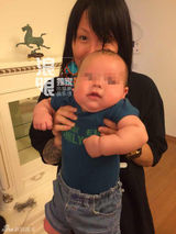 独家：罗琦混血萌娃首曝光 金发肉手包子脸(图)