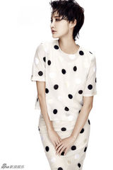 组图：张歆艺杂志写真诠释轻熟女优雅范