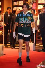 组图：周觅Amber宋茜同台卖萌放电 人气高涨