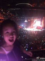 组图：儿童节萌娃当道！众星晒亲子照欢乐过节