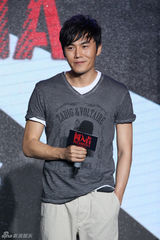 组图：《闯入者》赴威尼斯前携主演吕中/秦昊/秦海璐/冯远征亮相