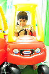 曹格儿女玩嗨：姐姐被玩具丑哭哥哥变怪兽