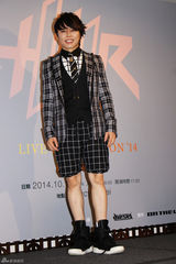 组图：西川贵教睽违16年访台 学蜡笔小新扭屁屁