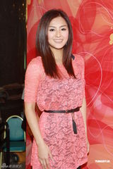 组图：张名雅否认抛弃旧友 知道曝料者是谁