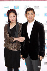 高清：周迅着晚装优雅出镜 首度回应怀孕传言