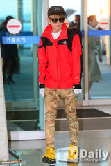 组图：温流李玟雨加盟《丛林的法则》远赴巴西