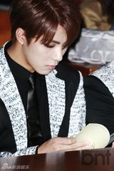 组图：朴基雄M.pire等出席韩流大奖颁奖典礼