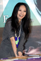 幻灯组图：F.I.R纪念出道5周年 专辑与限量邮票同发行