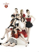 高清组图：中国嫩模女团来袭 UP Girls齐秀美腿挑逗