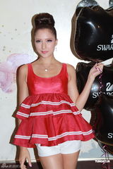 高清组图：谢婷婷等出席时尚派对 已经很久没见侄子