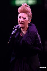 高清组图：许志安香港性感开唱 郑秀文现身不许求婚