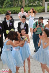 组图：众亲友出席麦雅致张颖康大婚