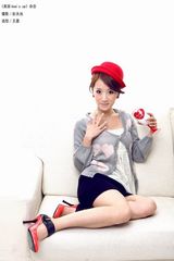 高清组图：李念时尚大片 甜美造型洋溢早春气息