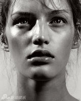 高清图：塞隆等演绎迷人肉欲 法国摄影师作品集