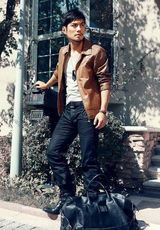 组图：严宽拍写真粗犷有型 都市浪子魅力十足 