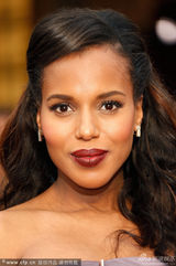 组图：凯莉-华盛顿挺大肚登台