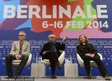 组图：柏林电影节发布会 主席科斯里克现身