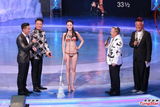 组图：港姐泳装环节吸睛 挺美乳扭蛮腰热辣辣