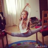 组图：05后来袭！俄罗斯9岁萝莉模特走红