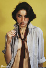 [青春照相馆]少女期麦当娜：性感与清纯并存