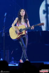 组图：曲婉婷否认是窦靖童老师 想跟陈奕迅合作