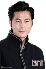 组图：崔始源郑雨盛李彩琳等众星亮相品牌展