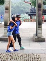 组图：中国版《跑男》杭州开拍 Angelababy邓超现身