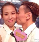 组图：张晋40岁生日 蔡少芬晒全家亲密照表爱意