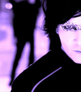 组图：费翔《I'll Be Your Man》MV性别互换