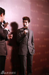 组图：刘涛亮相时尚活动 帅气造型性感十足