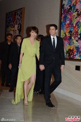 组图：杨采妮大婚 梁咏琪李心洁携夫出席