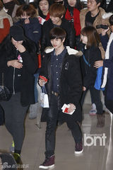 组图：韩团4minute等飞赴日本出演家族演唱会