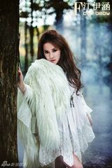 组图：江伊涵变身森林仙子 清丽脱俗做环保代言