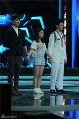 组图：《超演》角逐五强 李咏力挺新疆老乡