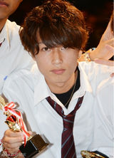 组图：日本高二学生夺关东“最帅高中生”冠军