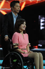 组图：《超演》第二轮导师PK战 鲁豫首度落泪