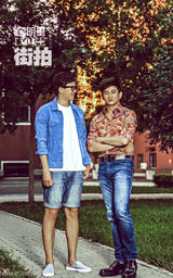 明星爱街拍：吴奇隆花色衬衫 复古潮流