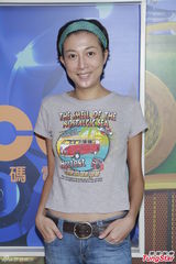 组图：吴绮莉拒回应房祖名吸毒 郑丹瑞望返电台