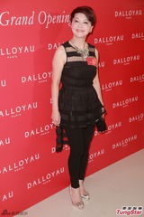 组图：被指求与黄宗泽复合 杨峥称很难分享这事