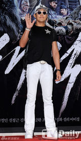 组图：《海盗》众星观影 SM艺人组团捧场