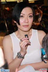 组图：田蕊妮发新碟 挺老公杜汶泽有艺德