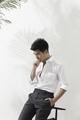 组图：硬汉沈泰生活写真展阳光暖男魅力