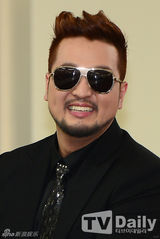 组图：韩团god演唱会暌违12年完整体回归