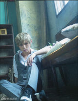 组图：山田凉介杂志写真 银发魅惑秒杀众生