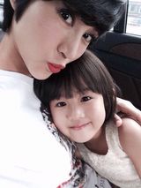 组图：《爸爸2》帅爸美妻比拼 萌娃到底遗传谁