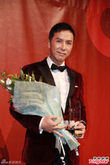 组图：杨千嬅夫妇与赵薇甄子丹交流育儿经