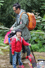 组图：吴镇宇儿子成长照曝光 曾被老爸评太帅