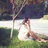 组图：美女硕士毕业抱儿子怀女儿被赞人生赢家