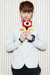 组图：对话韩团VIXX 喜欢周杰伦林俊杰