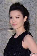 组图：林熙蕾黑白长裙典雅 计划未来返台定居